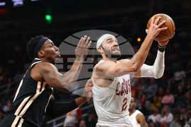 Cavaliers Hawks Basketball