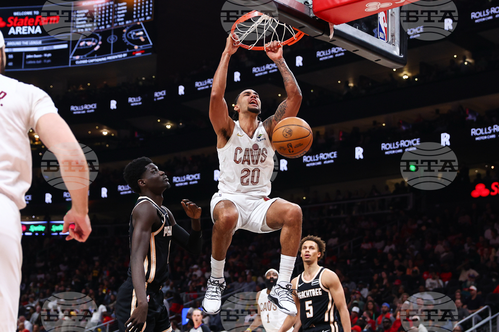 Cavaliers Hawks Basketball