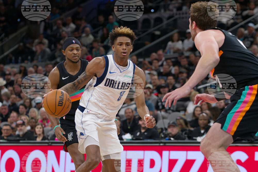 Mavericks Spurs Basketball