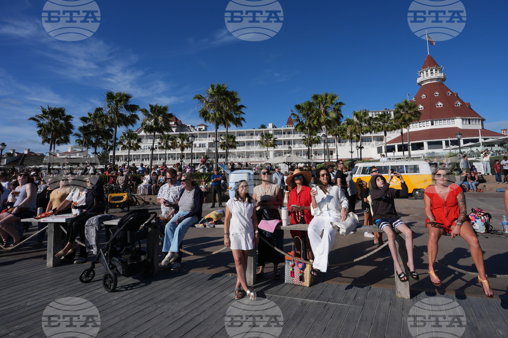 NASA Artemis Moonshot