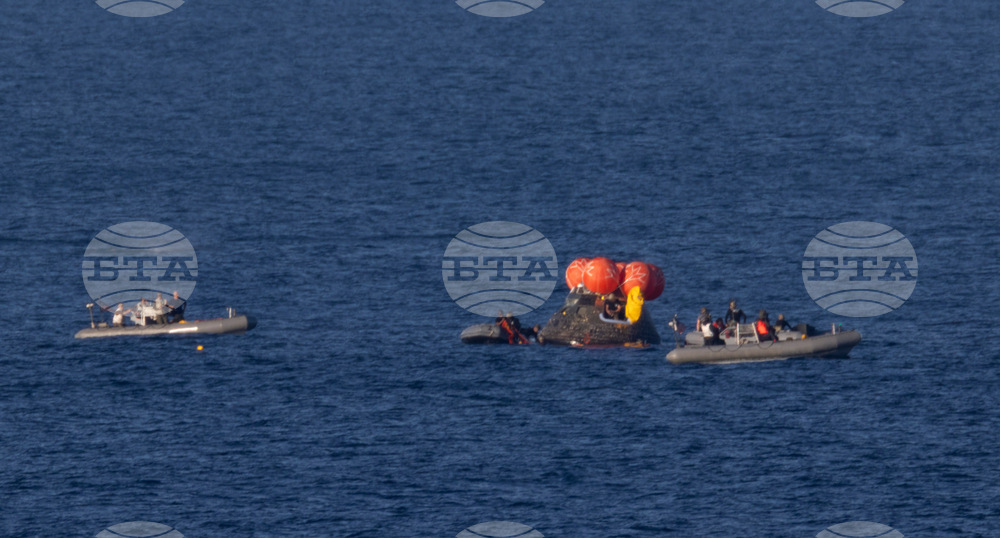 NASA Artemis Moonshot