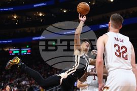 Cavaliers Hawks Basketball