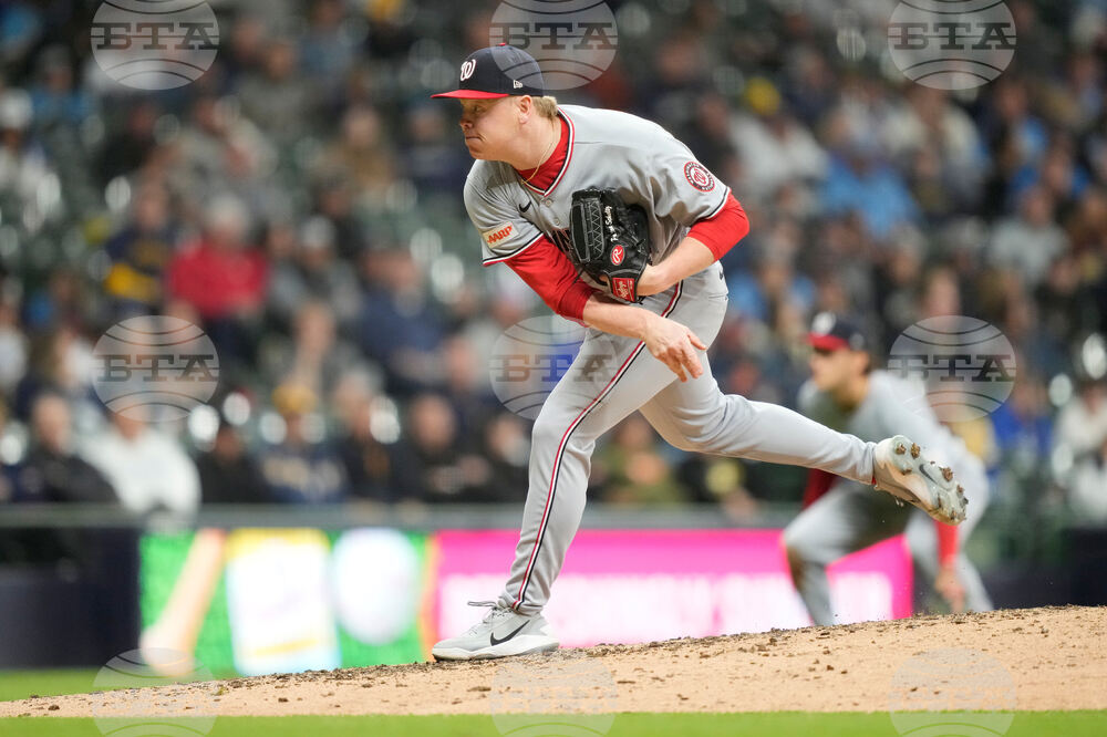 Nationals Brewers Baseball