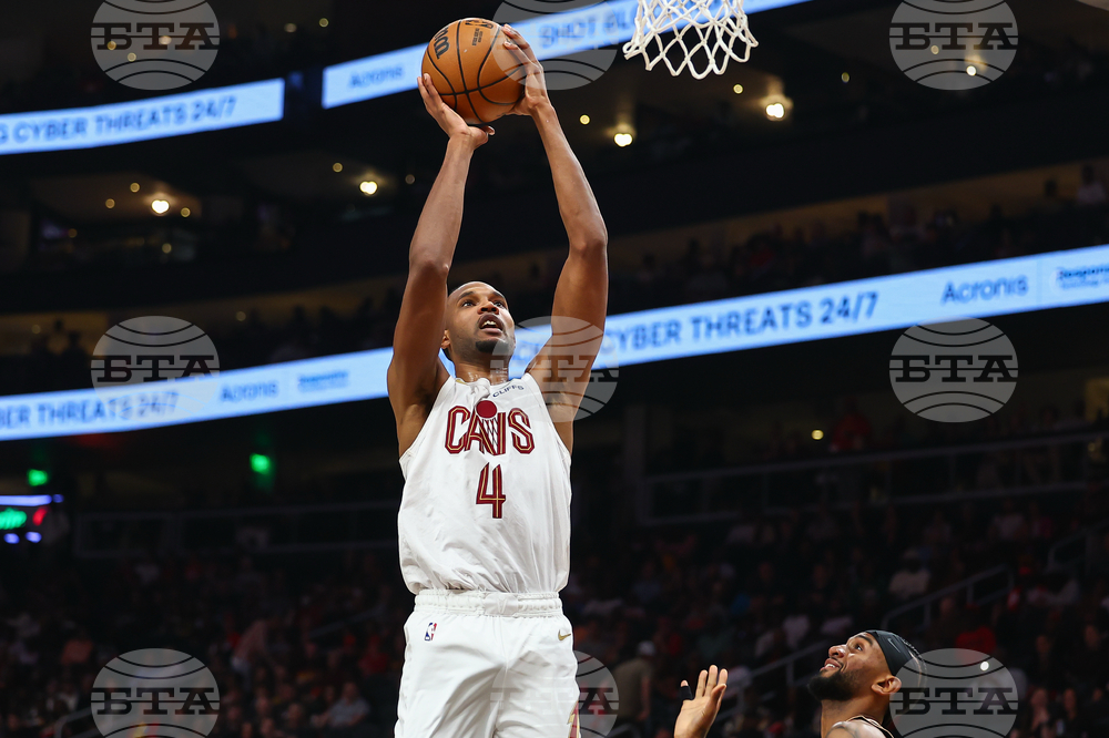 Cavaliers Hawks Basketball