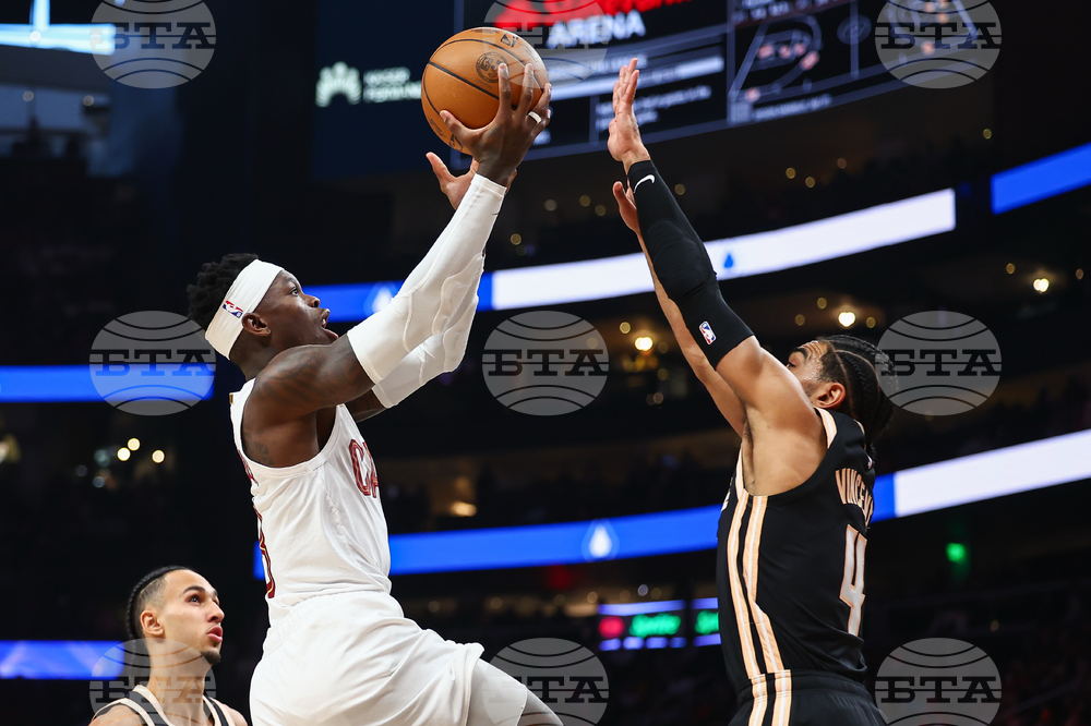 Cavaliers Hawks Basketball