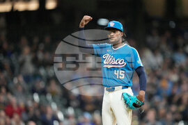 Nationals Brewers Baseball