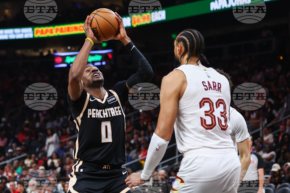 Cavaliers Hawks Basketball