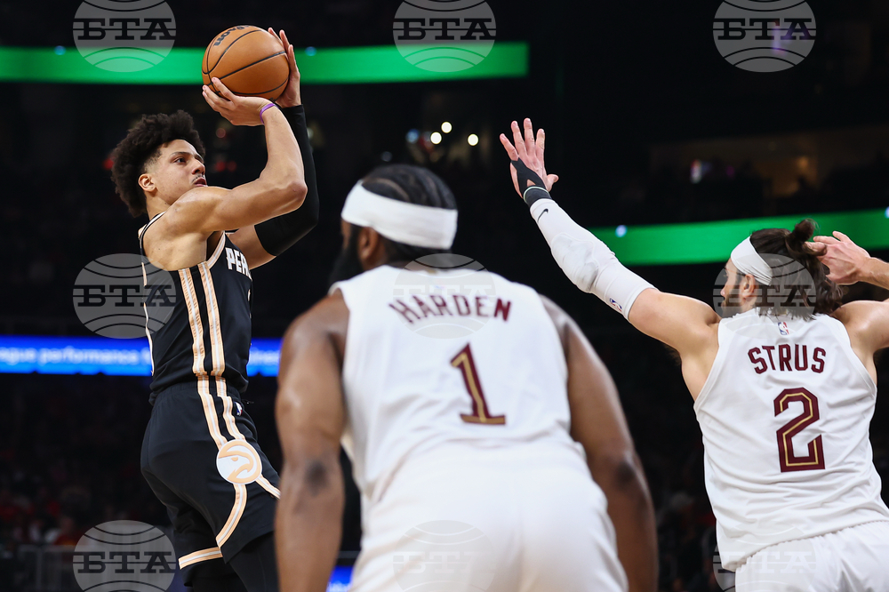 Cavaliers Hawks Basketball