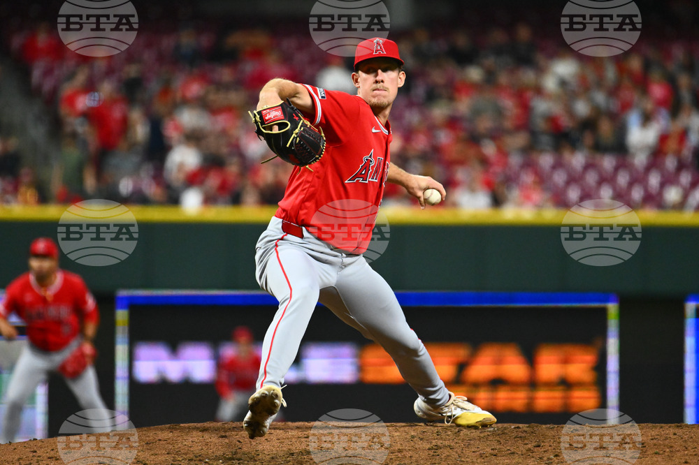 Angels Reds Baseball