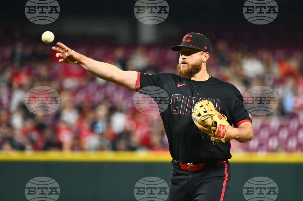 Angels Reds Baseball