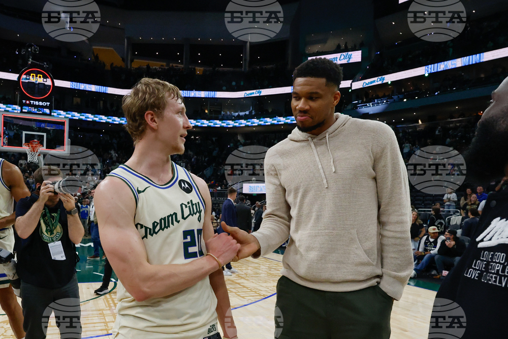 Nets Bucks Basketball