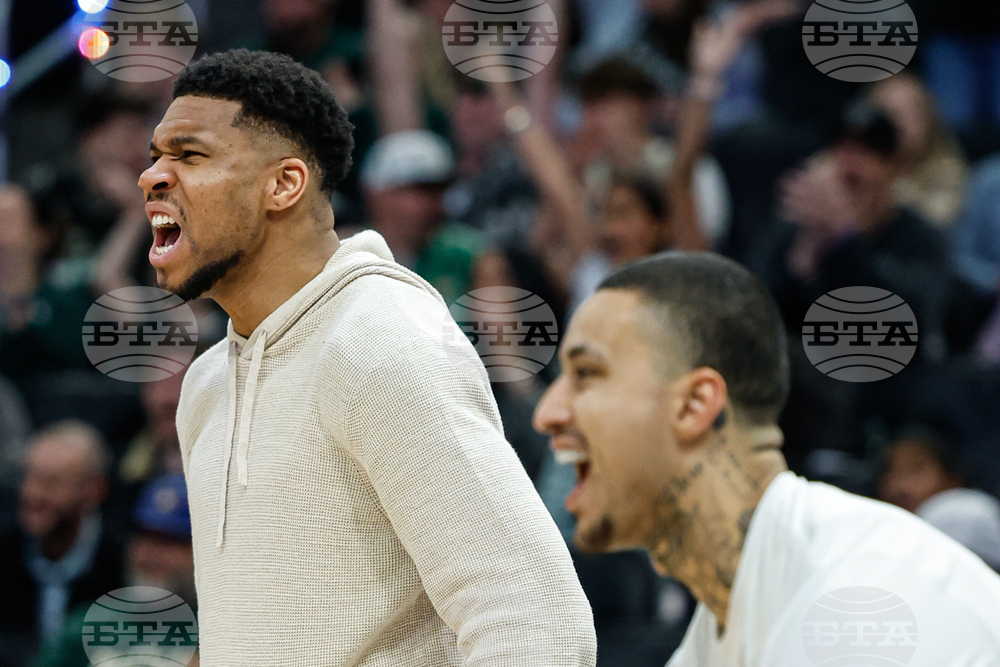 Nets Bucks Basketball