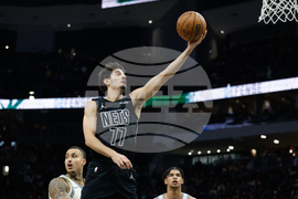 Nets Bucks Basketball