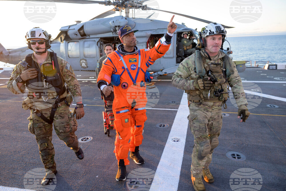 NASA Artemis Moonshot