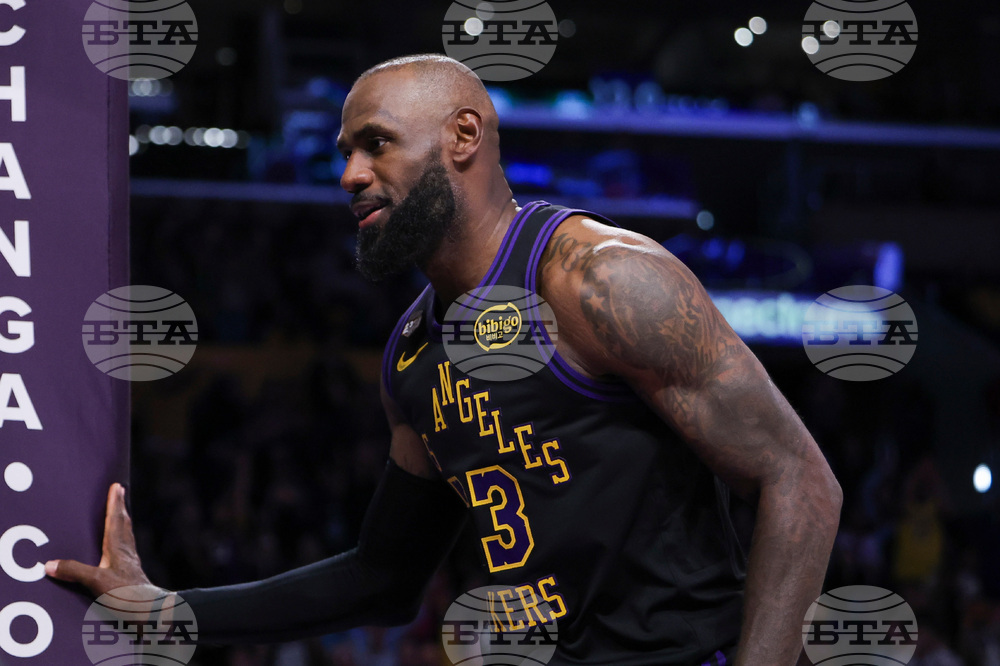 Suns Lakers Basketball