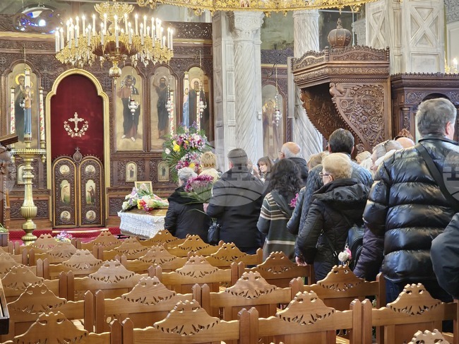 Бургас - Янка Рупкина - поклонение