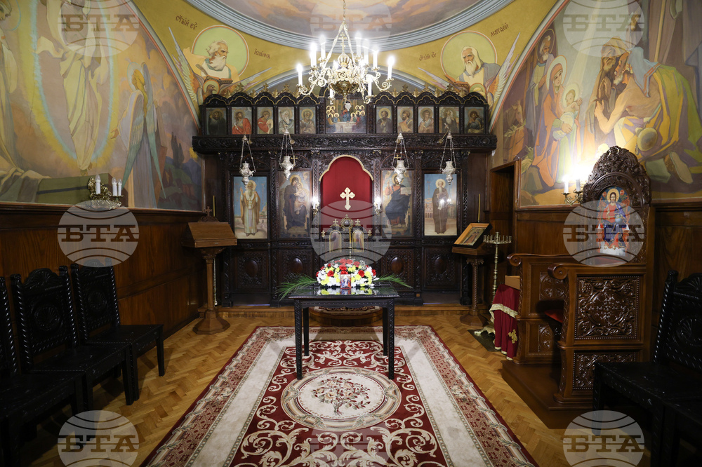 Синодален параклис „Св. цар Борис-Михаил“ - Благодатният огън