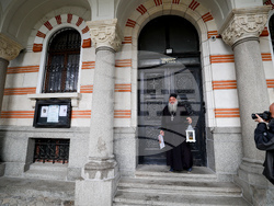 Синодален параклис „Св. цар Борис-Михаил“ - Благодатният огън