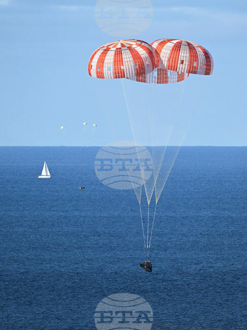 NASA Artemis Moonshot