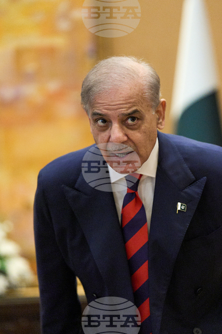 Pakistan US Iran Vance