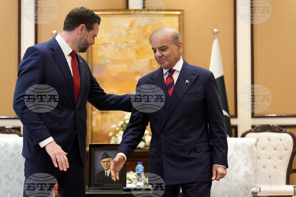 Pakistan US Iran Vance