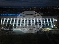 Българска телеграфна агенция - фасада - бяло осветление - Възкресение Христово