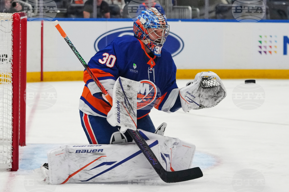 Senators Islanders Hockey