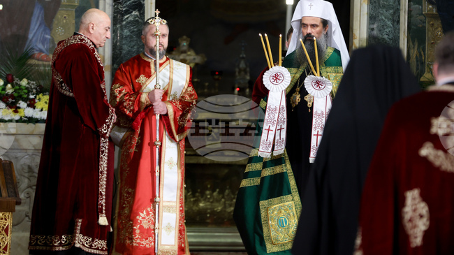 Патриарх Даниил възглави богослужението за възвестяването на празника Възкресение Христово от катедралата „Св. Александър Невски“