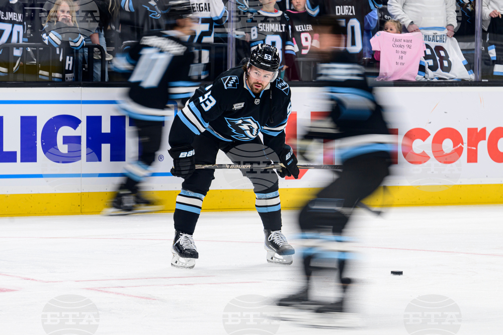 Hurricanes Mammoth Hockey