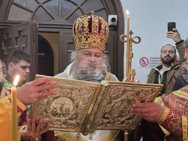 Враца - Пасхална света литургия