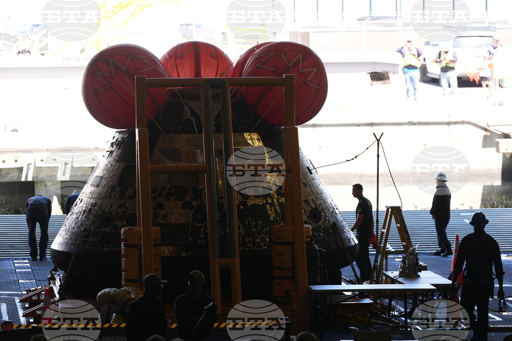 NASA Artemis Moonshot