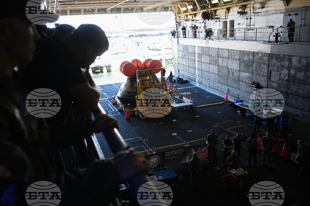 NASA Artemis Moonshot