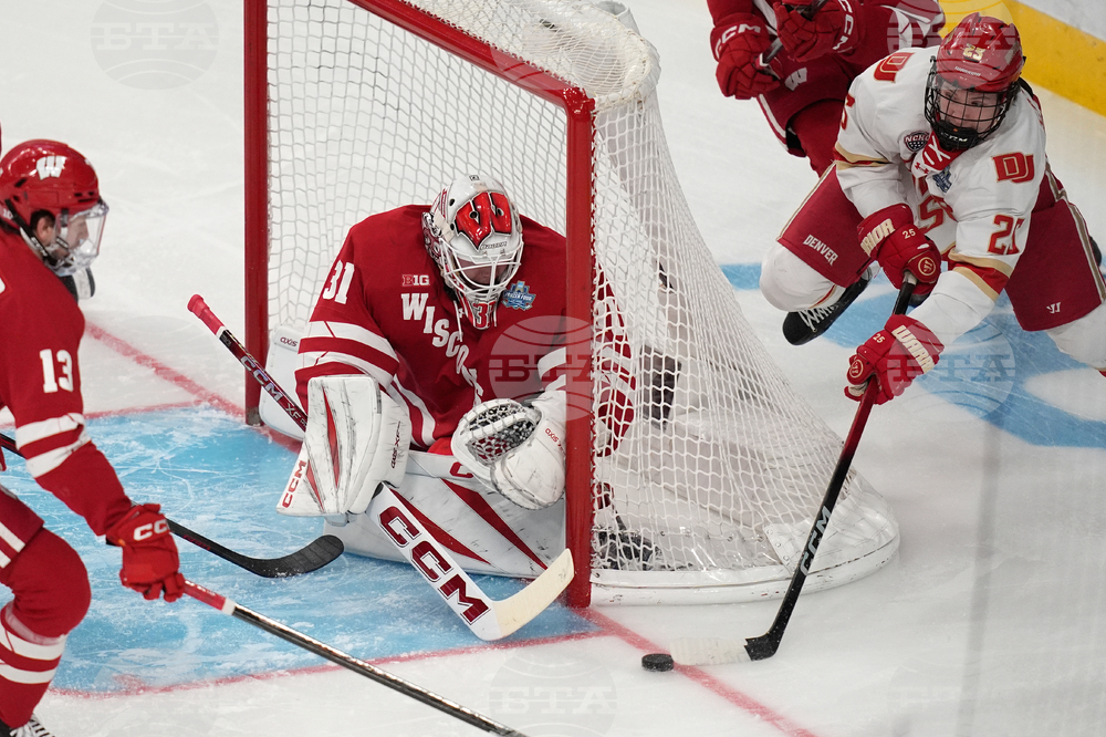 NCAA Denver Wisconsin Hockey