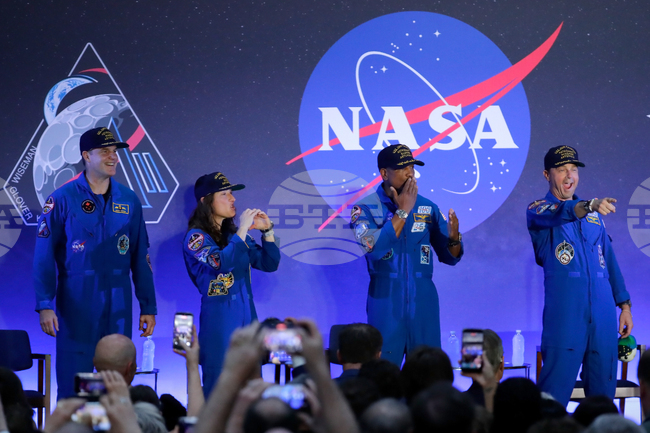 NASA Artemis Mooonshot