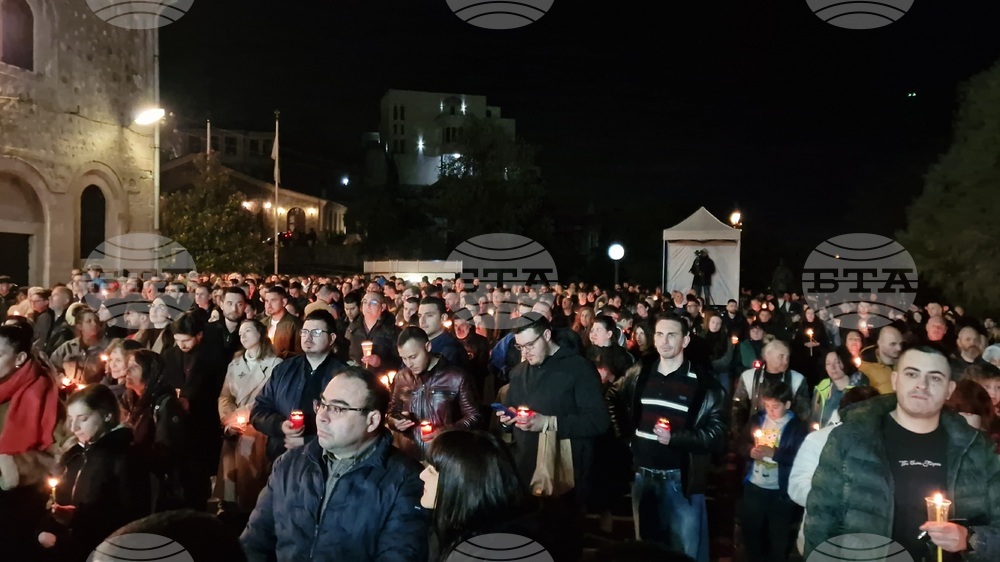 Пловдив - храм „Успение Богородично” - Възкресение Христово