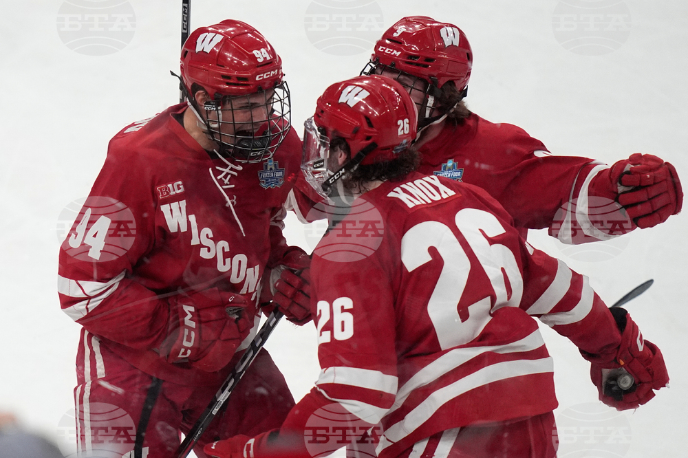 NCAA Denver Wisconsin Hockey