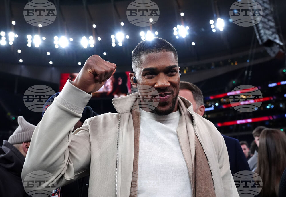 Britain Fury Makhmudov Boxing