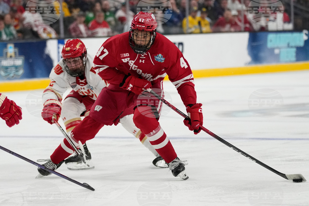 NCAA Denver Wisconsin Hockey