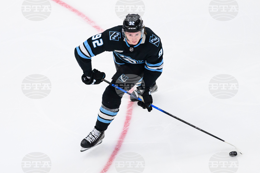 Hurricanes Mammoth Hockey