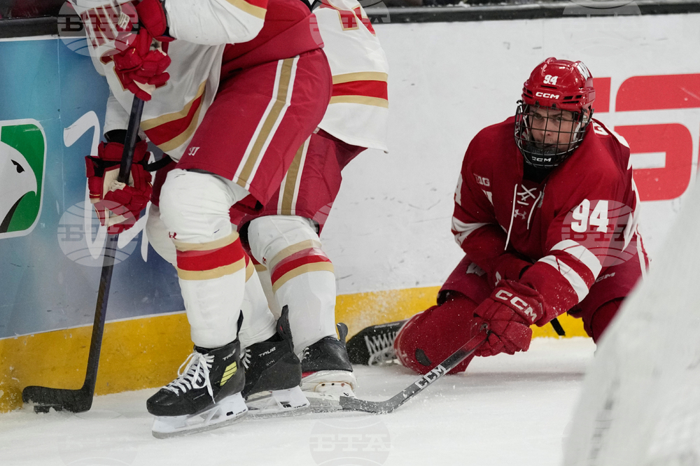 NCAA Denver Wisconsin Hockey