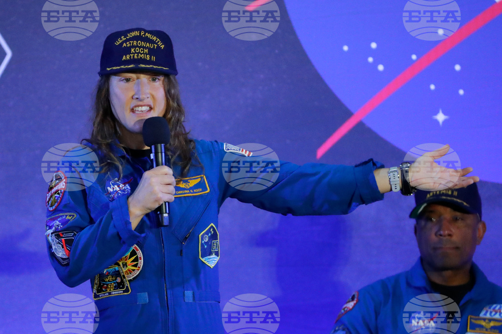 NASA Artemis Moonshot