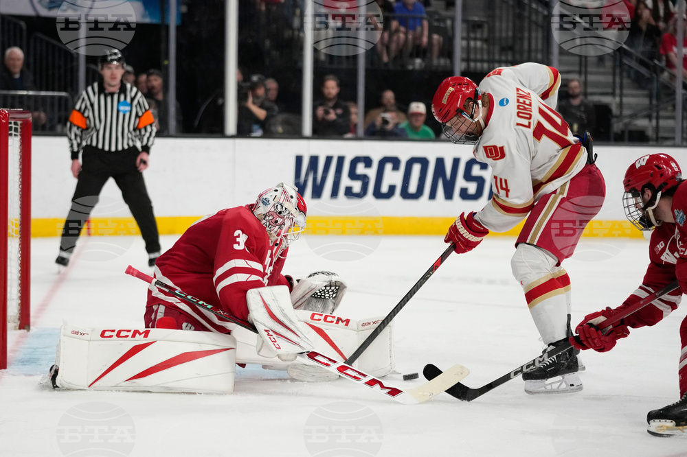 NCAA Denver Wisconsin Hockey