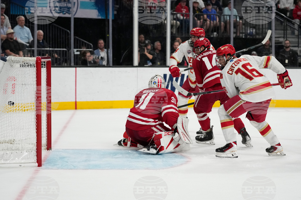 NCAA Denver Wisconsin Hockey