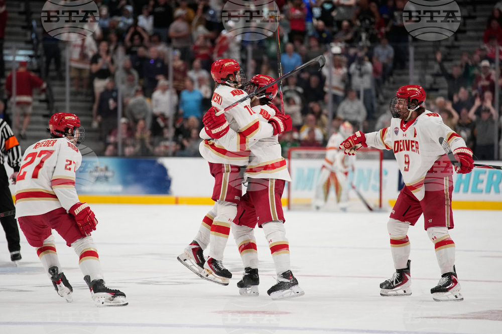 NCAA Denver Wisconsin Hockey