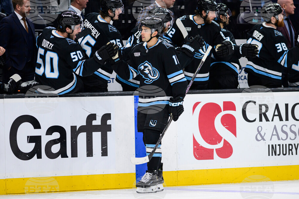 Hurricanes Mammoth Hockey