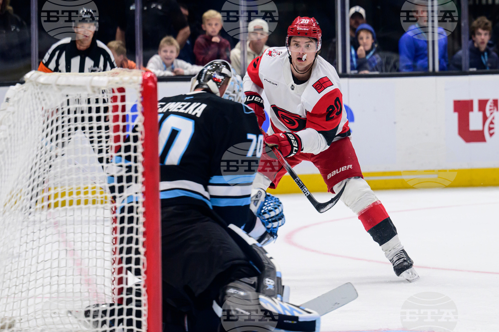 Hurricanes Mammoth Hockey