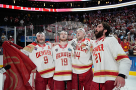 NCAA Denver Wisconsin Hockey