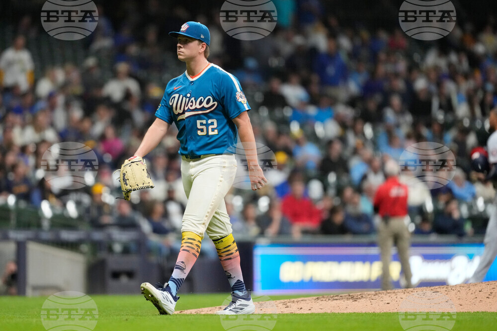 Nationals Brewers Baseball