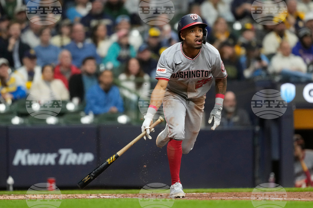 Nationals Brewers Baseball