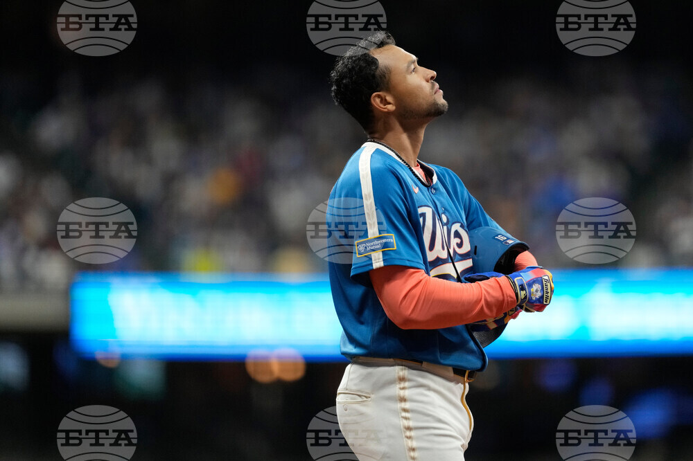 Nationals Brewers Baseball